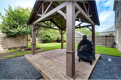 5205 Irvington Boulevard, Houston, TX 77009 - Photo 28