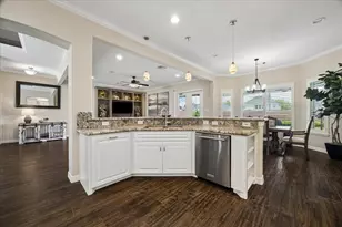 2607 Letrim St, Pearland, TX 77581 - Photo 2