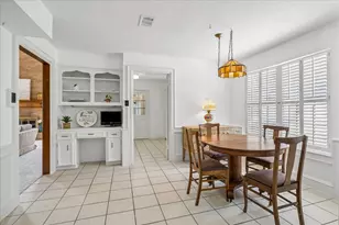 5410 Red Cliff Dr, Kingwood, TX 77345 - Photo 6