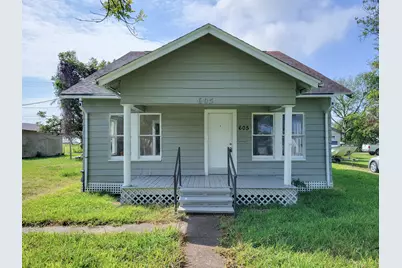 605 N Avenue A, Freeport, TX 77541 - Photo 1