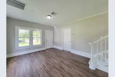 605 N Avenue A, Freeport, TX 77541 - Photo 8