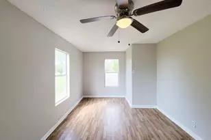 605 N Avenue A, Freeport, TX 77541 - Photo 36