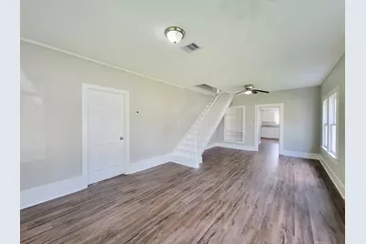 605 N Avenue A, Freeport, TX 77541 - Photo 4