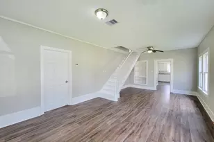 605 N Avenue A, Freeport, TX 77541 - Photo 4