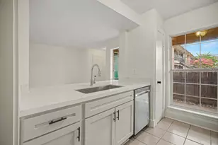 5704 Edgemoor Dr, Houston, TX 77081 - Photo 12