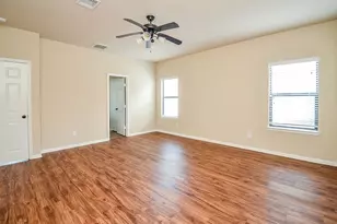 5703 Round Robin Dr, Katy, TX 77449 - Photo 10