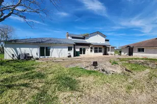 1118 County Rd 47, Angleton, TX 77515 - Photo 10