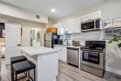 5 Estelle Street #1, Houston, TX 77003 - Photo 8