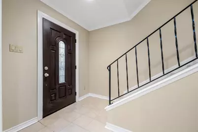 5207 Arboles Drive, Houston, TX 77035 - Photo 2