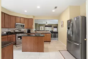 16134 Cypress Point Dr, Cypress, TX 77429 - Photo 4