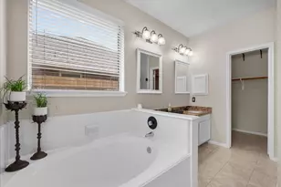 16050 Cedar Gully Dr, Friendswood, TX 77546 - Photo 20