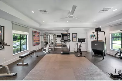 7620 Bellewood Drive, Houston, TX 77055 - Photo 22