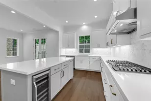 111 Hickory St, Shenandoah, TX 77384 - Photo 8