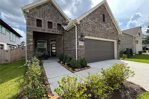 177 Hidden Peak Dr, Montgomery, TX 77316 - Photo 2