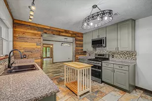 2266 FM1008, Dayton, TX 77535 - Photo 6