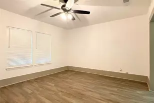 210 W Crescent Dr, Trinity, TX 75862 - Photo 20