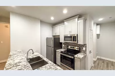 7823 Gladstone Street #B1, Houston, TX 77051 - Photo 4