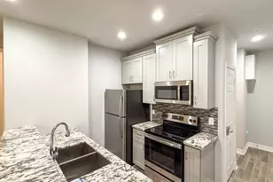 7823 Gladstone St, Houston, TX 77051 - Photo 4