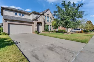 9915 Valance Way, Conroe, TX 77385 - Photo 2