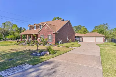 1621 Pine Crest Drive, Pearland, TX 77581 - Photo 2