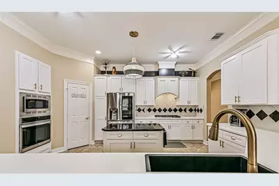 1621 Pine Crest Drive, Pearland, TX 77581 - Photo 12
