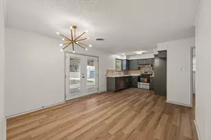 1705 Eldon St, Brenham, TX 77833 - Photo 8