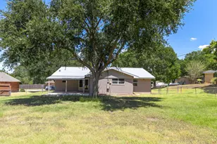 1705 Eldon St, Brenham, TX 77833 - Photo 38