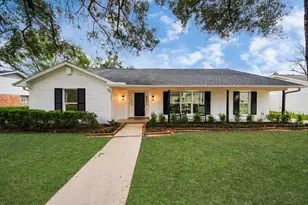 7819 Pagewood Ln, Houston, TX 77063 - Photo 2