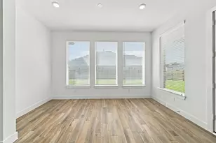 525 Dogshade Ln, Waller, TX 77484 - Photo 8