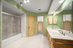 13730 Hambleton Cir, Houston, TX 77069 - Photo 24