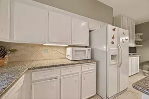 11614 Cedar Creek, Houston, TX 77077 - Photo 12