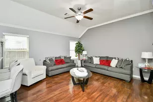 652 Maple Point Dr E, Conroe, TX 77301 - Photo 12