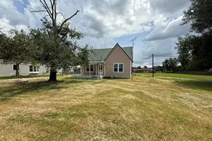 109 Maple St, Highlands, TX 77562 - Photo 1