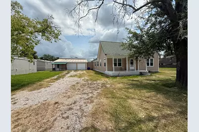 109 Maple Street, Highlands, TX 77562 - Photo 2