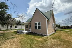 109 Maple St, Highlands, TX 77562 - Photo 4
