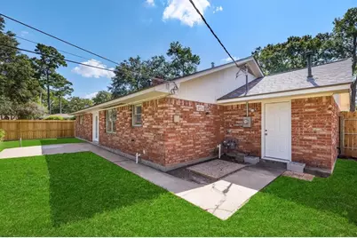 10214 Londonderry Drive, Houston, TX 77043 - Photo 26