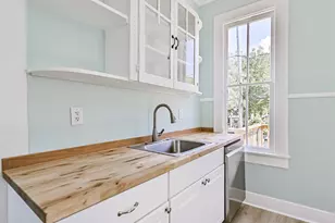 2404 38th St, Galveston, TX 77550 - Photo 10