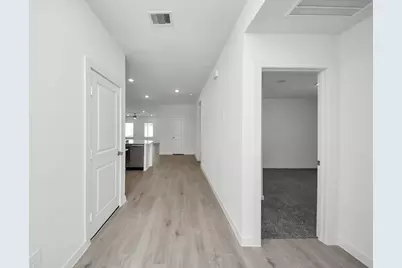 31138 Warwick Coast Court, Fulshear, TX 77441 - Photo 2