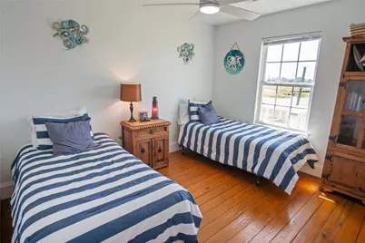 2371 Sandman, Crystal Beach, TX 77650 - Photo 34