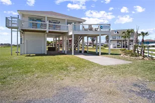 2371 Sandman, Crystal Beach, TX 77650 - Photo 2