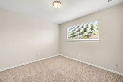 7911 Bayou Forest Drive, Houston, TX 77088 - Photo 12