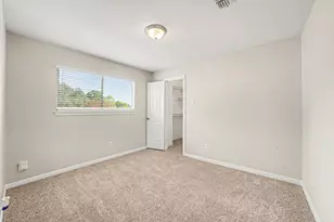 7911 Bayou Forest Dr, Houston, TX 77088 - Photo 16
