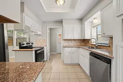 7911 Bayou Forest Drive, Houston, TX 77088 - Photo 10