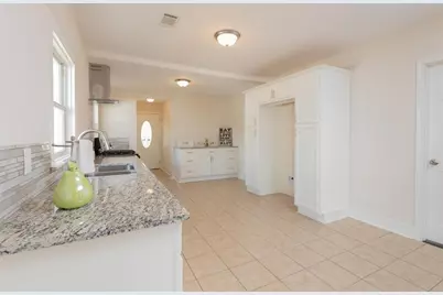 3406 Michigan Street, Baytown, TX 77520 - Photo 10