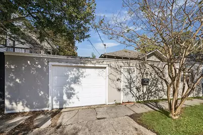 304 Bomar Street, Houston, TX 77006 - Photo 2