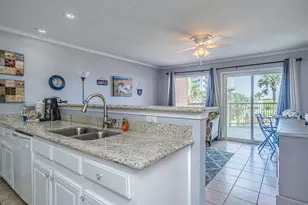 9520 Seawall Blvd, Galveston, TX 77554 - Photo 2