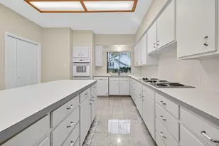 1698 Creekside Dr, Sugar Land, TX 77478 - Photo 18