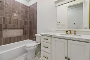 826 Ralfallen St, Houston, TX 77008 - Photo 34