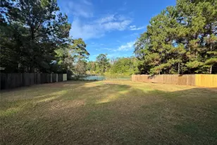275 Buffalo Run E, Livingston, TX 77351 - Photo 20
