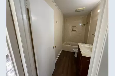 909 14th Avenue N, Texas City, TX 77590 - Photo 1